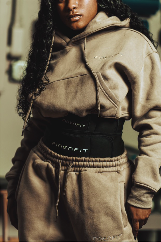 FineNFit Cropped Women’s Sweatsuit
