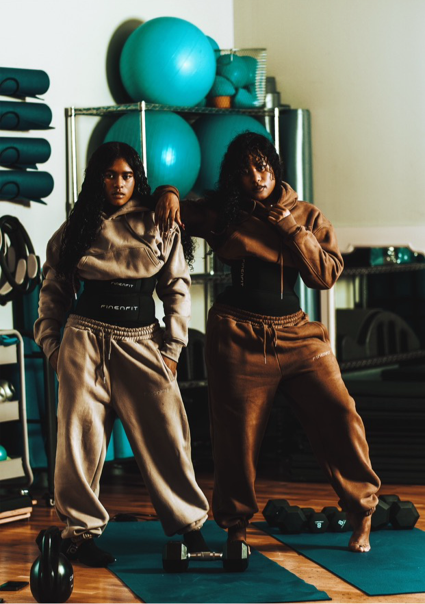 FineNFit Cropped Women’s Sweatsuit